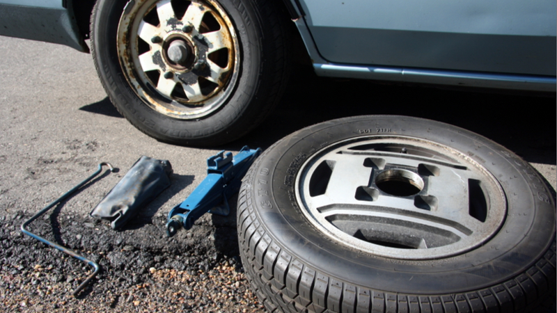 Illustration for article titled How To Properly Rotate Your Tires